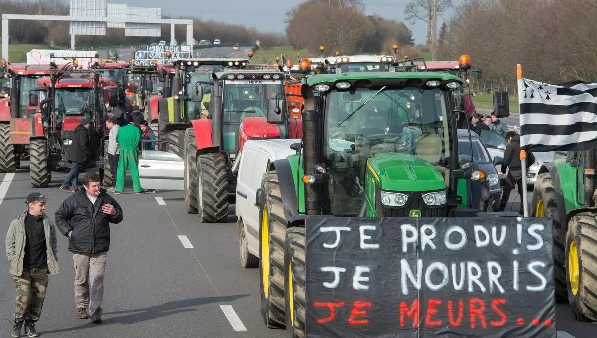 Darmanin soutient les agriculteurs face à la crise actuelle