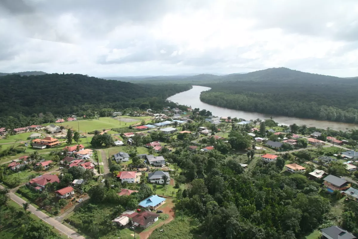 En Guyane, des mesures de sécurité réclamées après le décès de quatre enfants dans un accident de pirogue