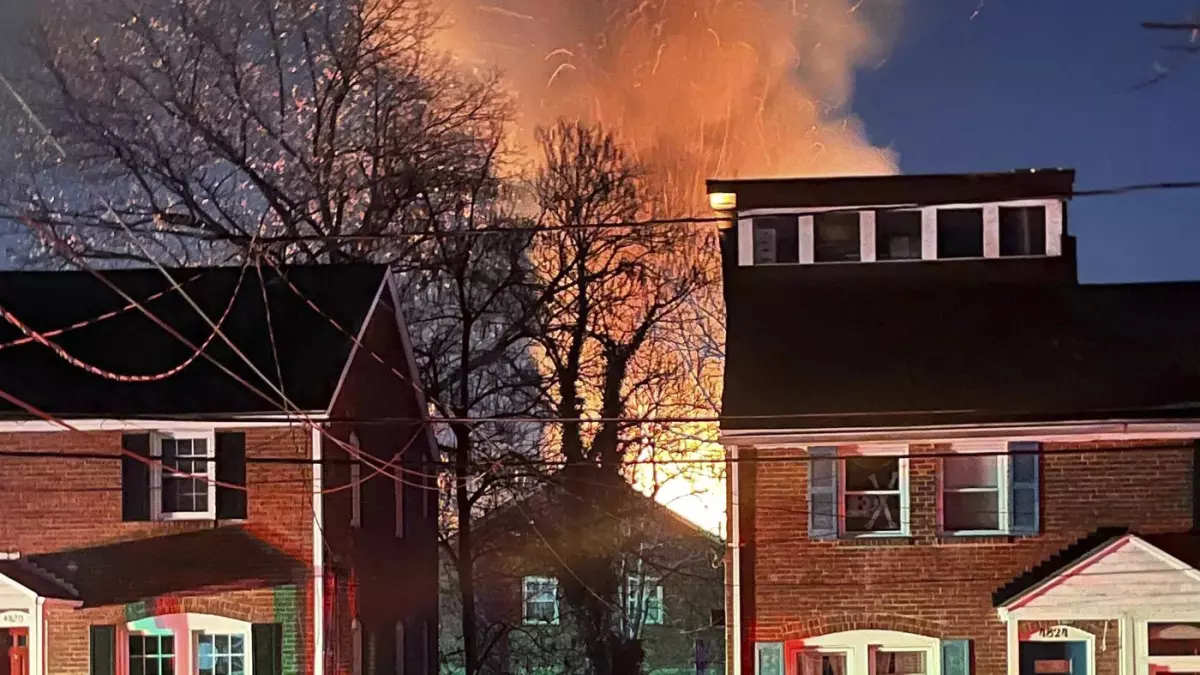 Explosion près de Washington : une maison ravagée par les flammes