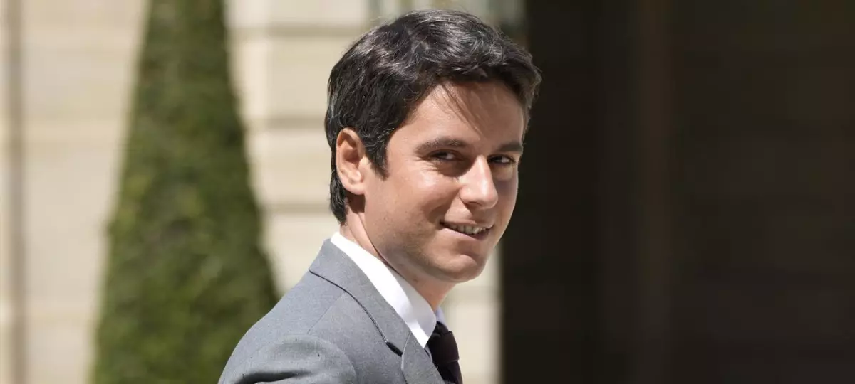 Gabriel Attal devient le plus jeune Premier ministre de la France