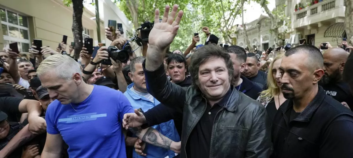 Javier Milei élu président en Argentine: une victoire historique