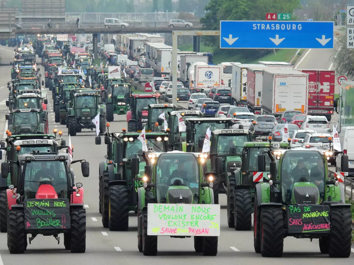 La colère des agriculteurs bloque la France