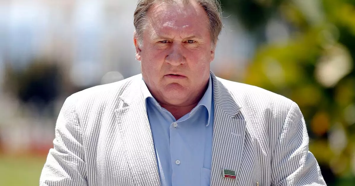 La grande cause du quinquennat en danger : l'affaire Depardieu continue de faire des vagues