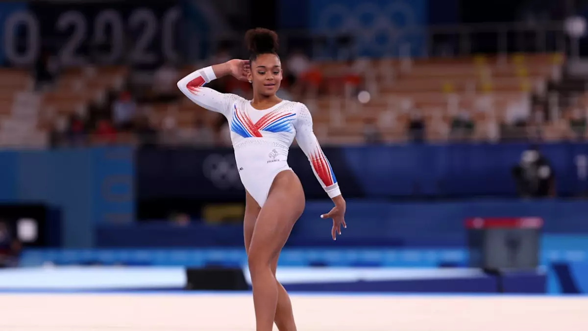 La gymnaste Mélanie de Jesus dos Santos évoque son parcours aux JO dans une interview exclusive