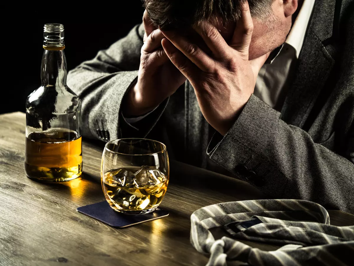 Le lobby de l'alcool vise les jeunes : des pratiques inquiétantes révélées