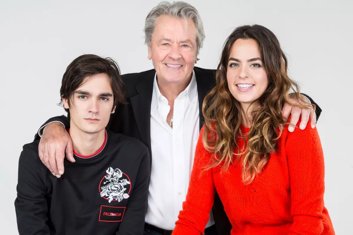 Le message poignant d'Anouchka Delon sur Instagram