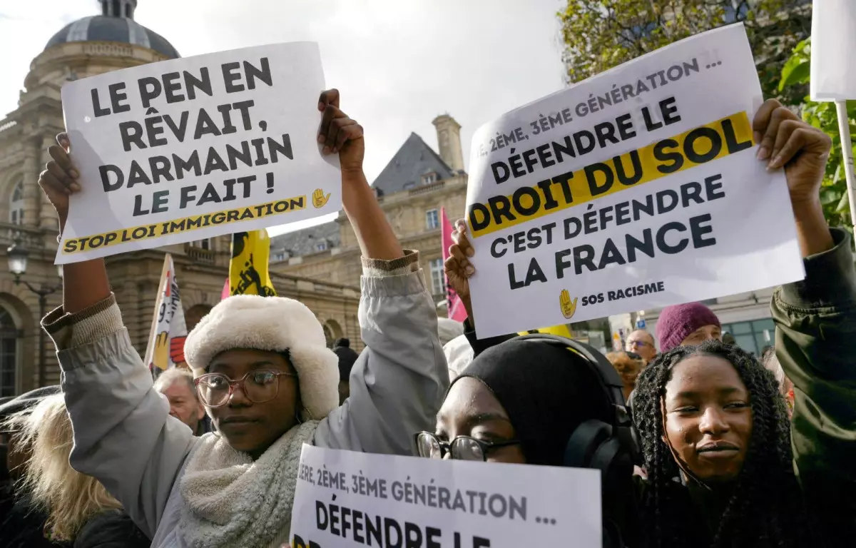 Loi sur l'immigration en France : les français mal informés selon une étude