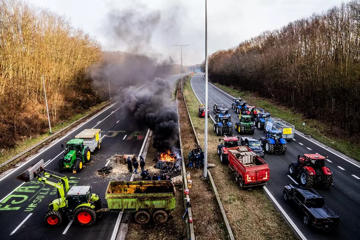 Manifestation des agriculteurs près de Paris : 15 interpellations pour entrave à la circulation