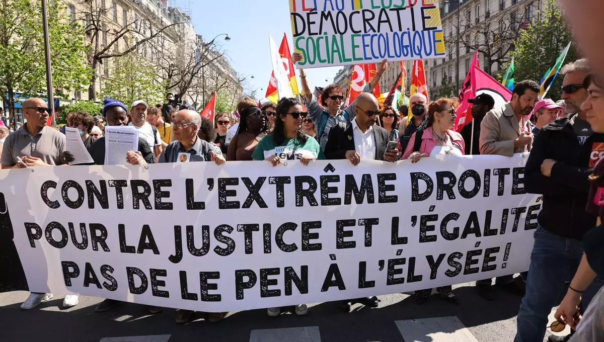 Manifestation massive à Berlin contre l'extrême droite