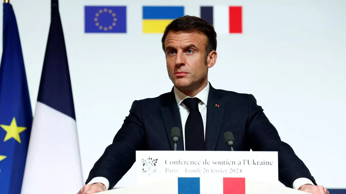 Manuel Bompard critique les déclarations d'Emmanuel Macron sur l'Ukraine