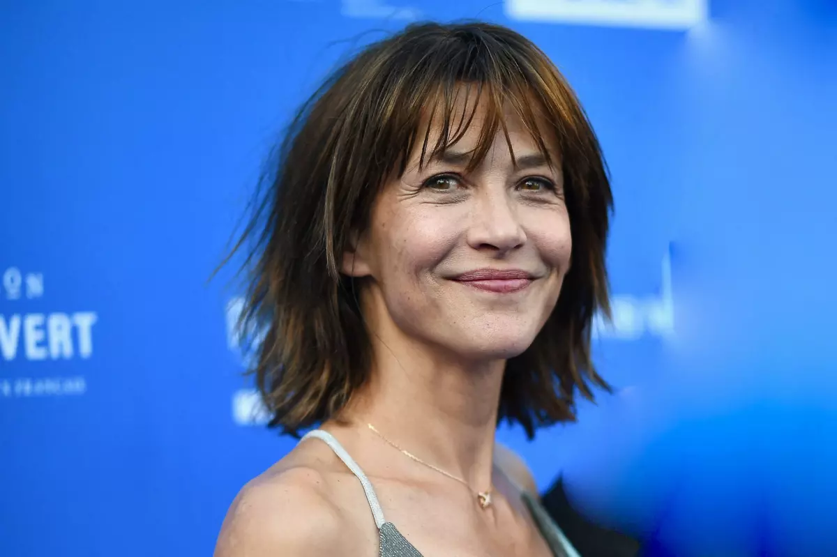 Sophie Marceau exprime sa détresse face à la crise climatique