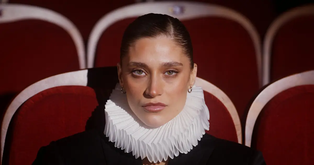 josiane balasko portrait, actrice française, filmographie, théâtre