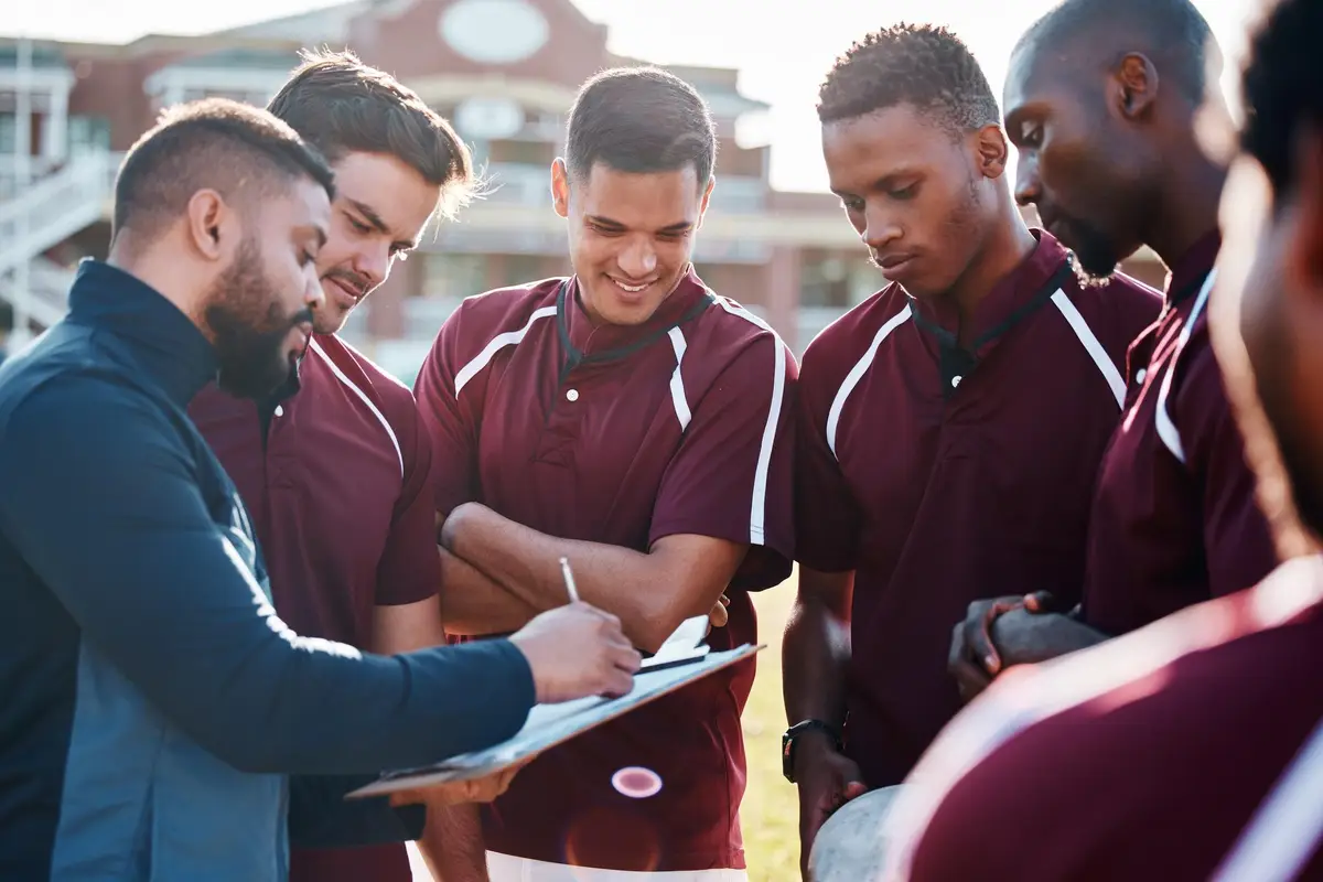 selectionneur football equipe nationale staff tactique