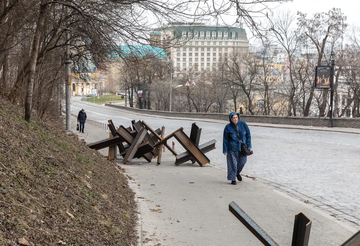 couvre feu Paris rues désertes